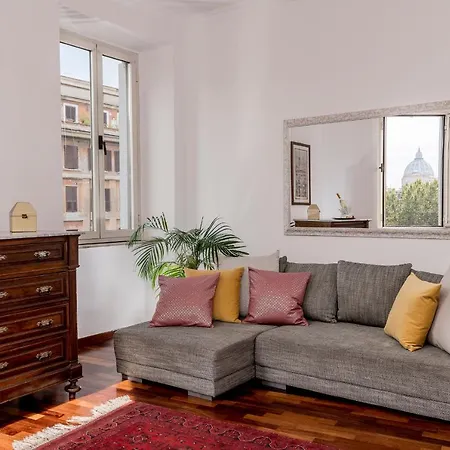 Apartment St.peter's Mirror - Romantic View