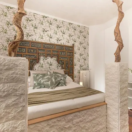 St.peter's Mirror - Romantic View Rome